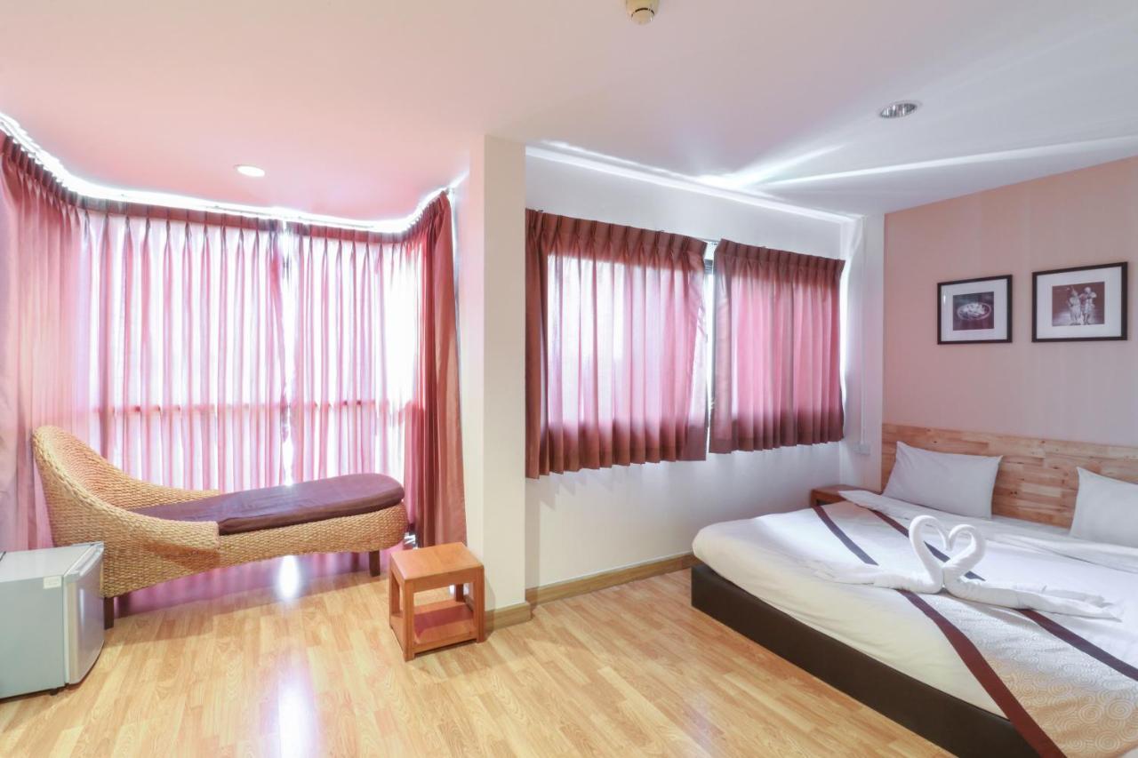 Hotel Zak Residencia Chiang Mai Exterior foto